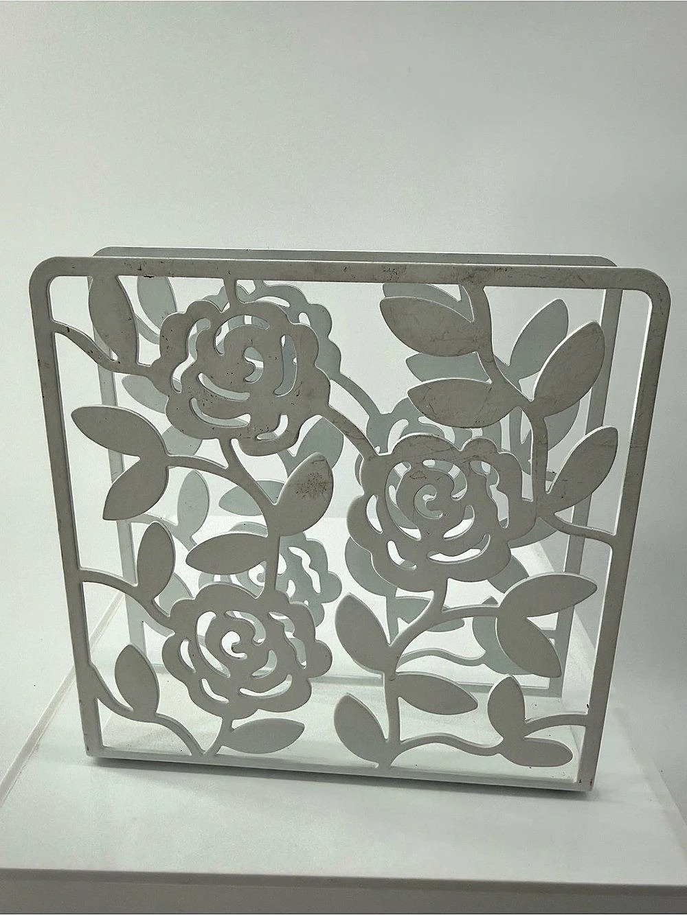 Floral Metal Home Decor, Gray